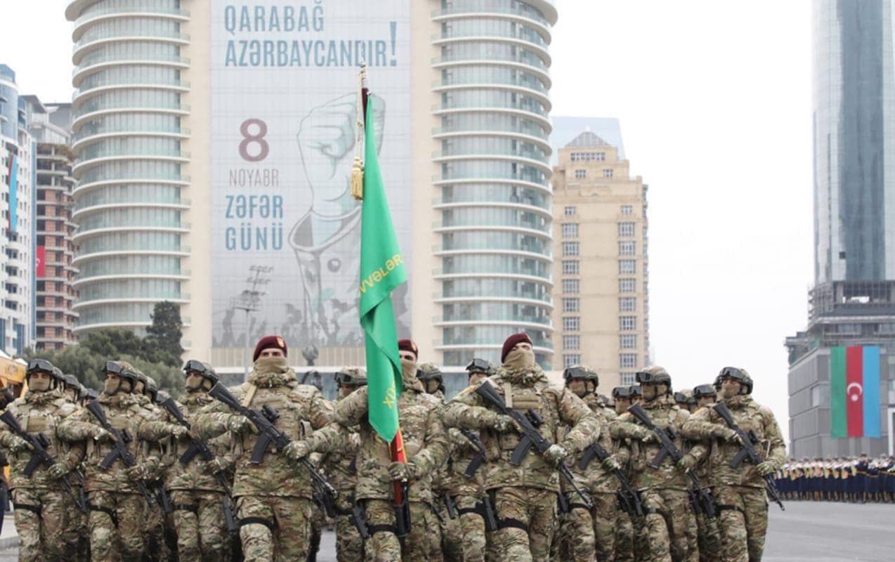 Zəfər paradı və AzTV-nin kölgəsində qalan qürur – FOTO Zəfər paradı və AzTV-nin kölgəsində qalan qürur – FOTO