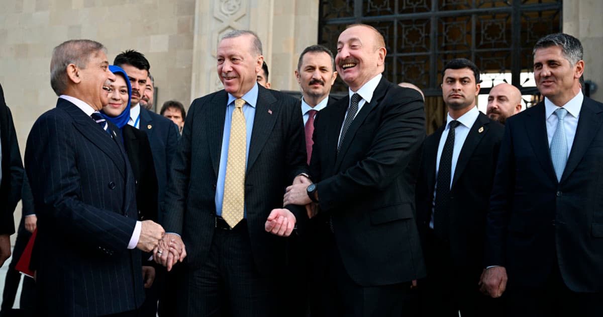 Bakıdakı paraddan tarixi görüntülər – FOTO Bakıdakı paraddan tarixi görüntülər – FOTO