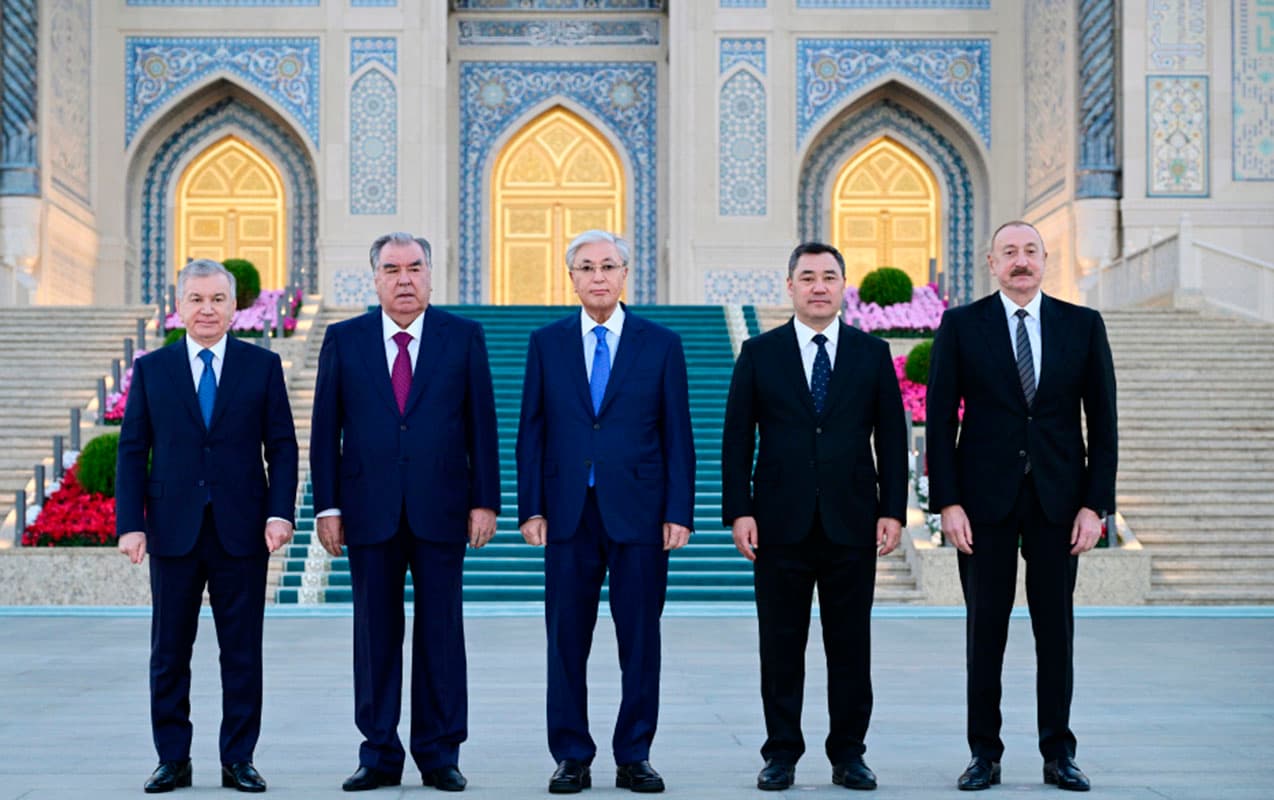 Prezident Daşkənddə İslam Sivilizasiyası Mərkəzində – Fotolar Prezident Daşkənddə İslam Sivilizasiyası Mərkəzində – Fotolar