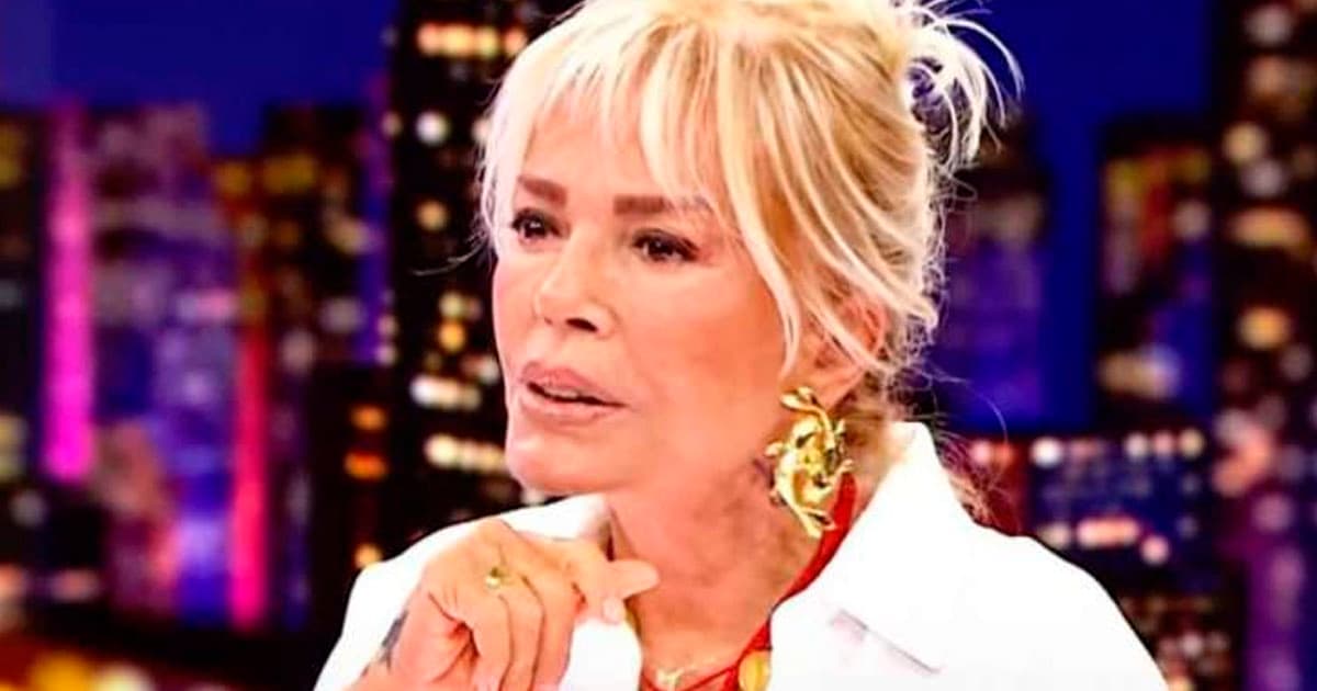 “Xərçəng saçlarımı tökdü, parik taxıram” – Müğənni “Xərçəng saçlarımı tökdü, parik taxıram” – Müğənni