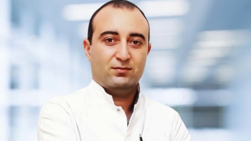 Tibb mərkəzində həkim tibb bacısının əri tərəfindən döyülüb Tibb mərkəzində həkim tibb bacısının əri tərəfindən döyülüb