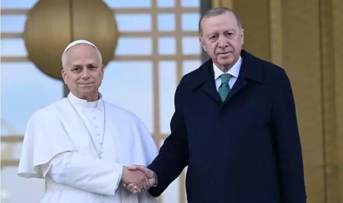 Ərdoğan Papa ilə görüşdü Ərdoğan Papa ilə görüşdü