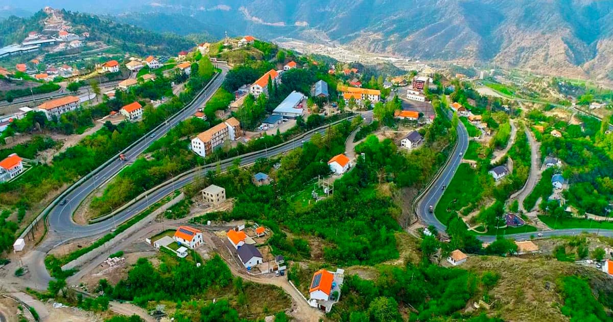 Laçının bu iki kəndinin tikintisinə başlanılır Laçının bu iki kəndinin tikintisinə başlanılır