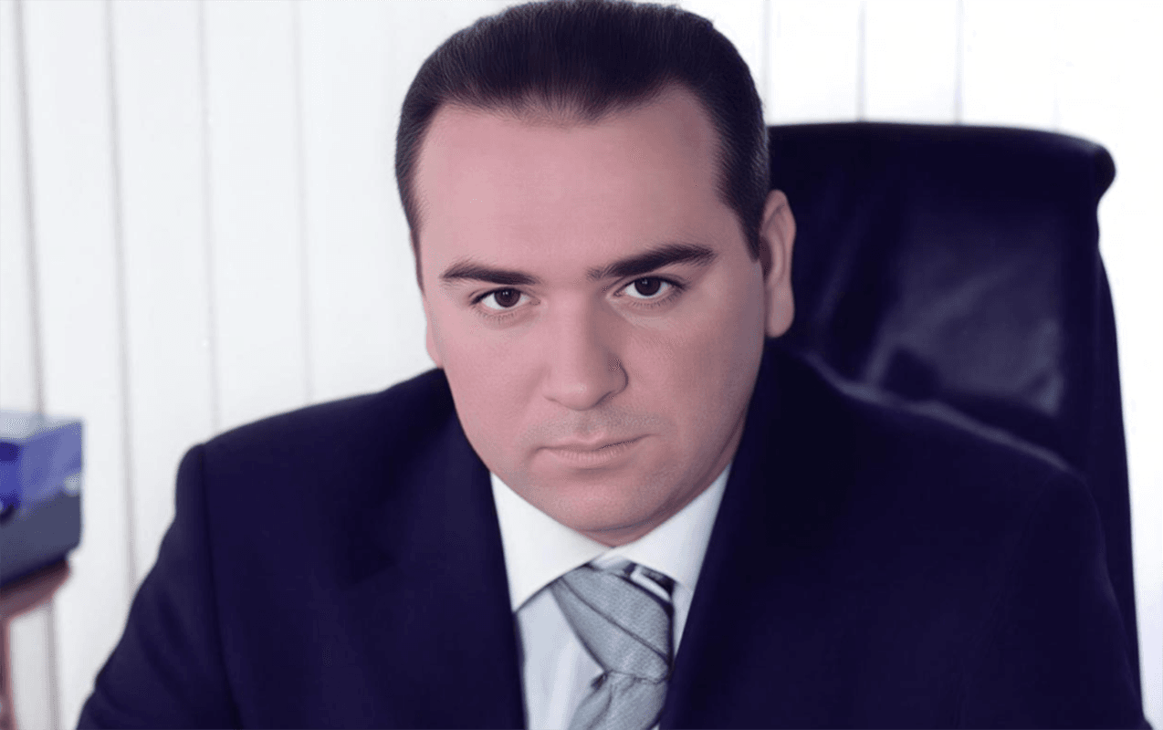 Ramiz Mehdiyevin oğlu vəzifəsindən azad edildi Ramiz Mehdiyevin oğlu vəzifəsindən azad edildi