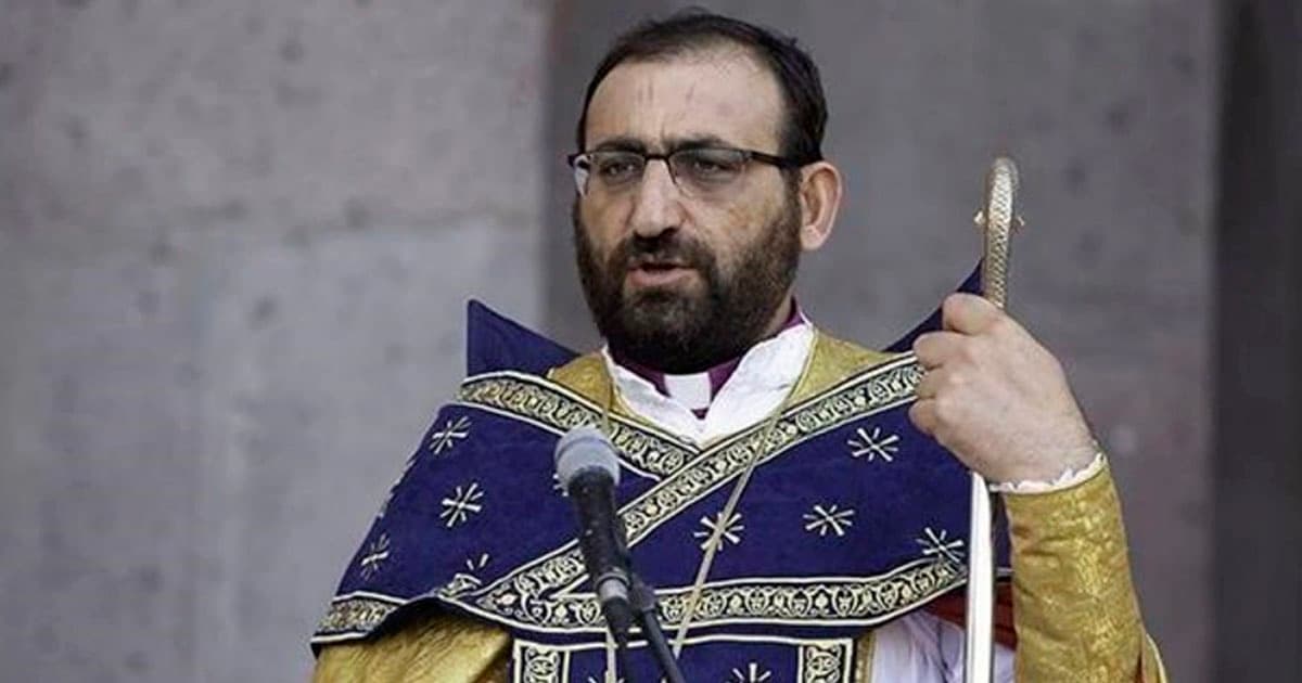 İrəvanda arxiyepiskop Arşak Xaçatryan saxlanılıb İrəvanda arxiyepiskop Arşak Xaçatryan saxlanılıb