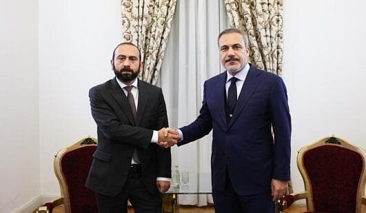 Mirzoyan Hakan Fidanla görüşdü Mirzoyan Hakan Fidanla görüşdü