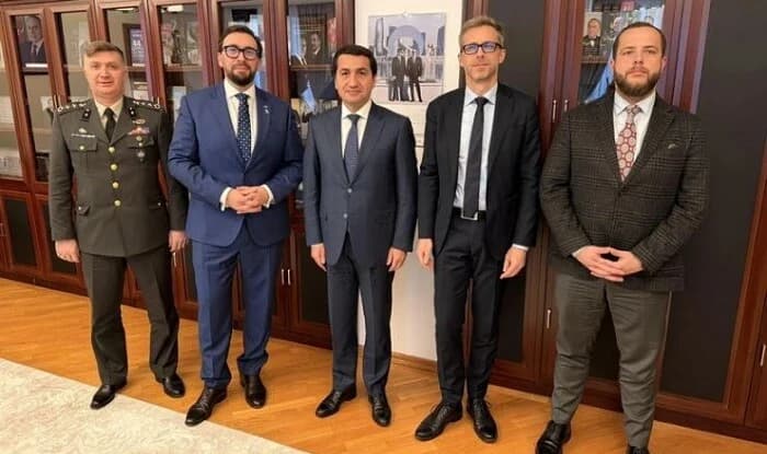 Hikmət Hacıyev NATO rəsmiləri ilə görüşdü Hikmət Hacıyev NATO rəsmiləri ilə görüşdü