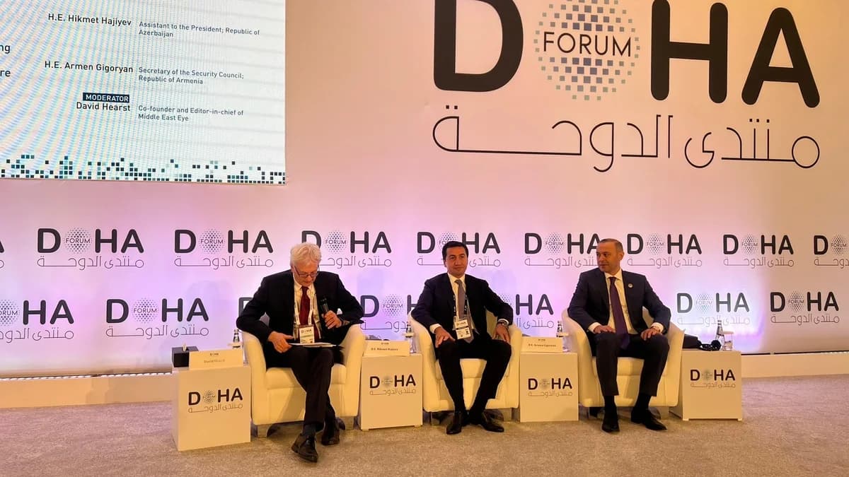 Hikmət Hacıyev və Qriqoryan Doha forumunda bir araya gəldilər Hikmət Hacıyev və Qriqoryan Doha forumunda bir araya gəldilər