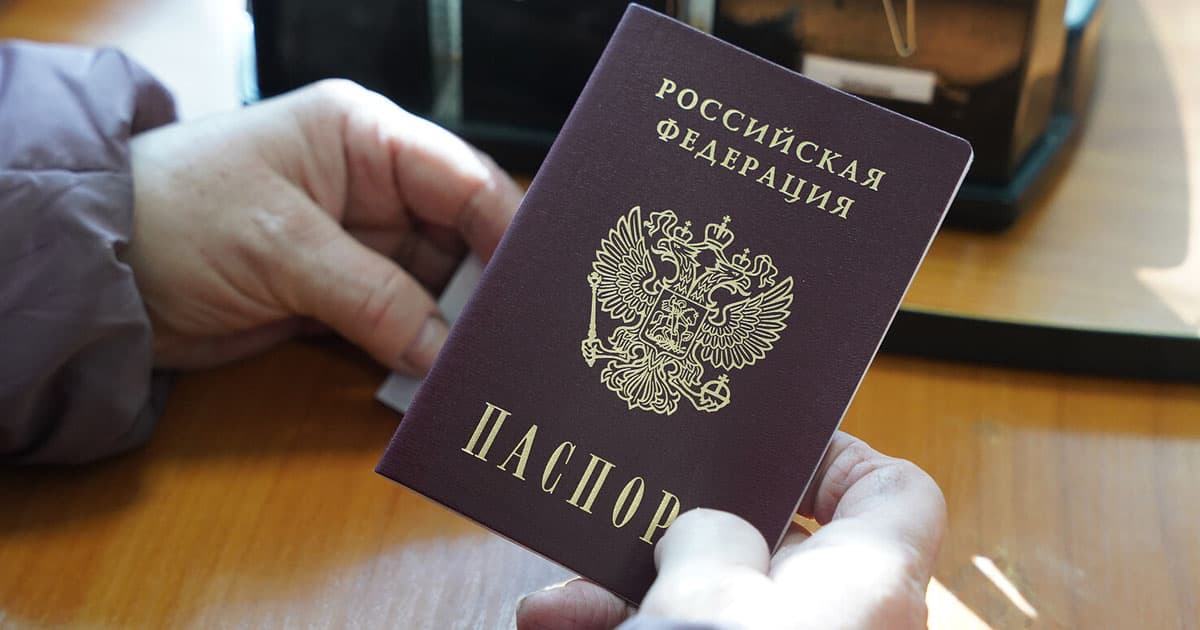İspaniya Rusiya pasportlu şəxslərin ölkəyə girişini məhdudlaşdıra bilər İspaniya Rusiya pasportlu şəxslərin ölkəyə girişini məhdudlaşdıra bilər