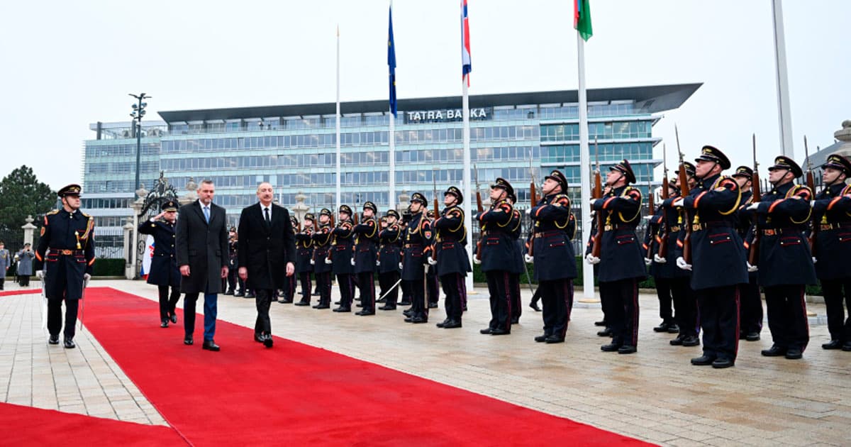 Prezident İlham Əliyevin Bratislavada rəsmi qarşılanma mərasimi olub – FOTO Prezident İlham Əliyevin Bratislavada rəsmi qarşılanma mərasimi olub – FOTO
