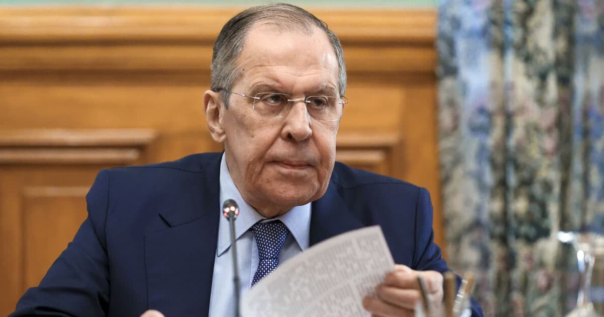 Lavrov Trampın sülh planının yeddi əsas maddəsini rədd etdi Lavrov Trampın sülh planının yeddi əsas maddəsini rədd etdi