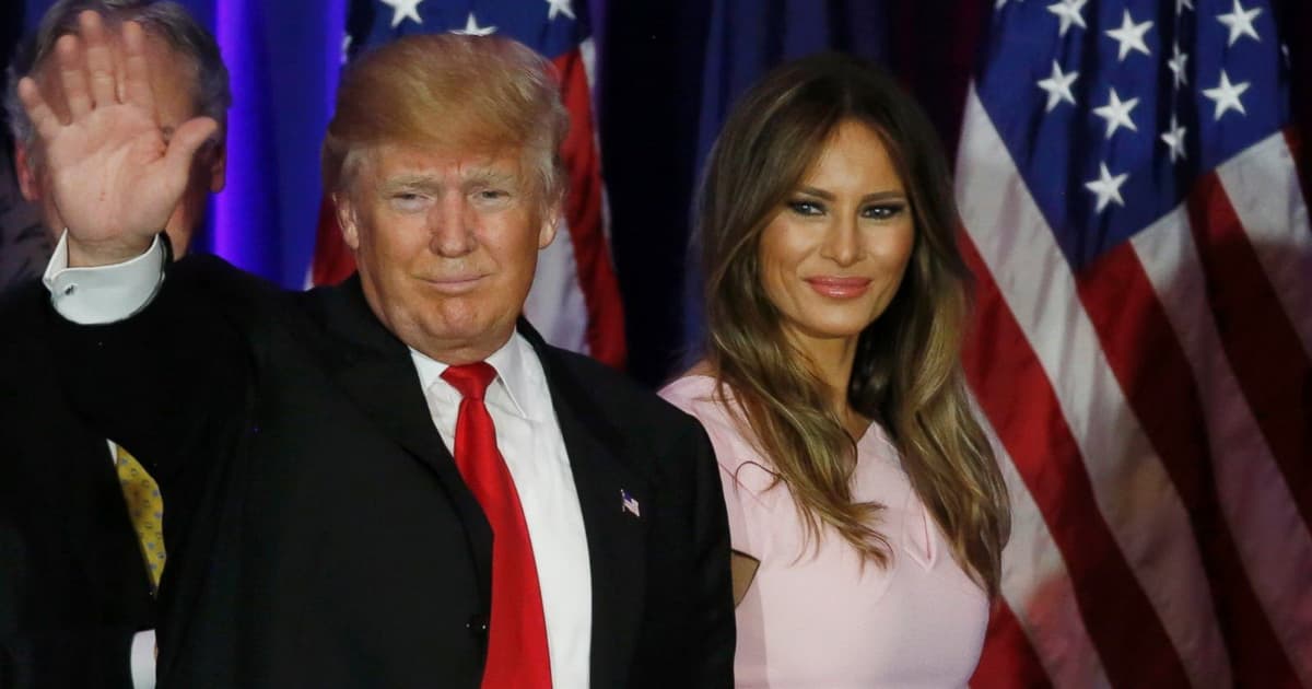 Donald və Melaniya Tramp Lukaşenkoya şəxsi mesaj göndəriblər Donald və Melaniya Tramp Lukaşenkoya şəxsi mesaj göndəriblər