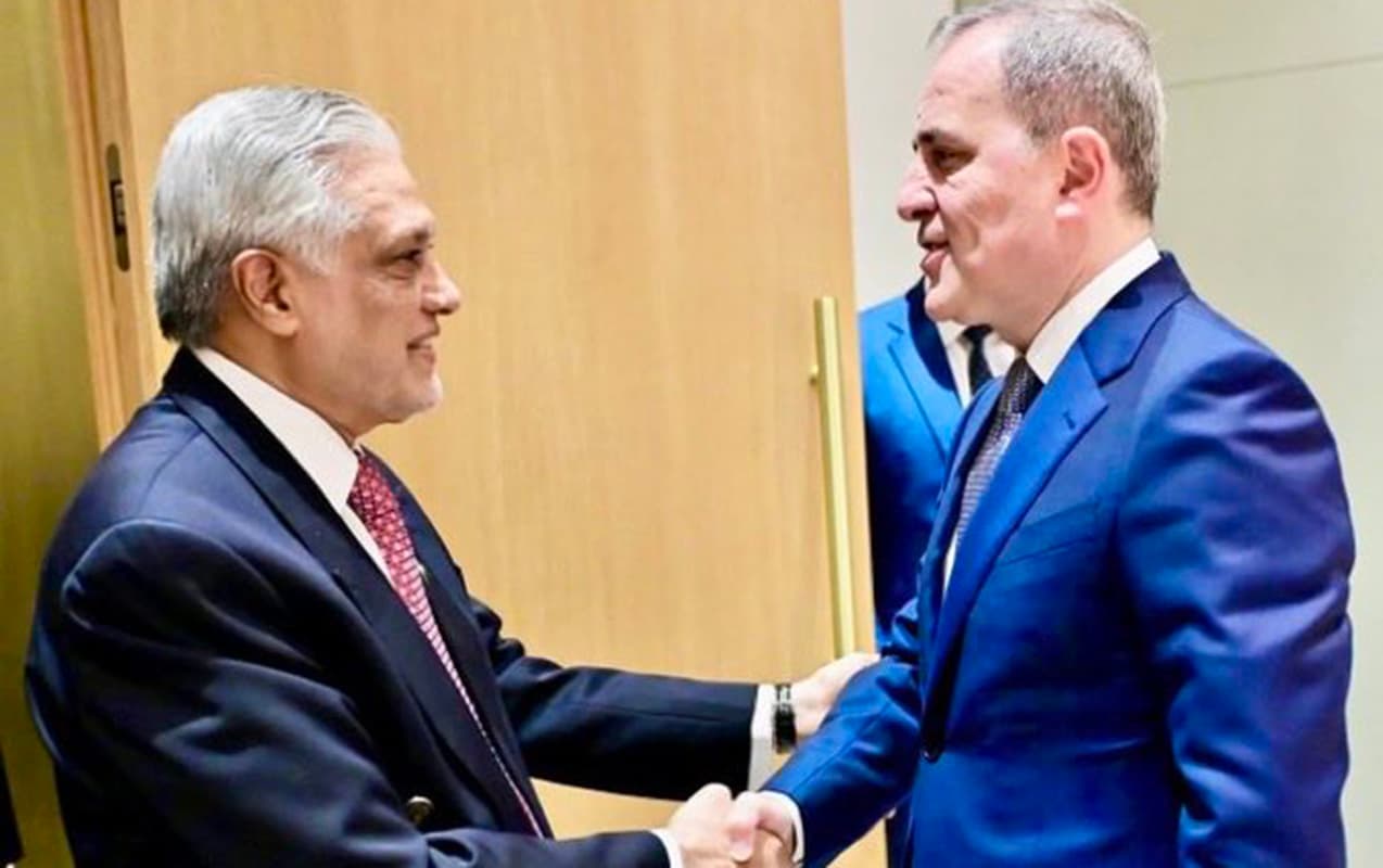Ceyhun Bayramov pakistanlı həmkarı ilə görüşdü Ceyhun Bayramov pakistanlı həmkarı ilə görüşdü