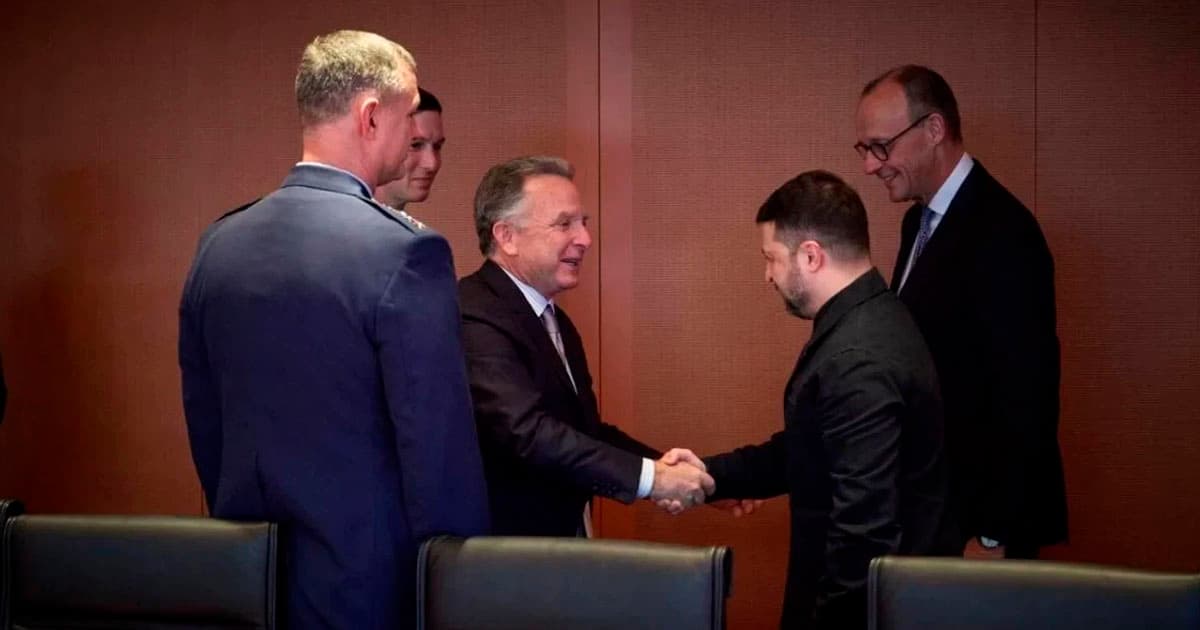 Zelenskinin Berlində Uitkoff və Kuşnerlə görüşü başlayıb Zelenskinin Berlində Uitkoff və Kuşnerlə görüşü başlayıb