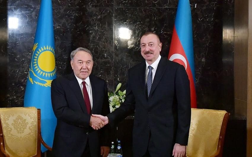Nursultan Nazarbayev İlham Əliyevi təbrik etdi Nursultan Nazarbayev İlham Əliyevi təbrik etdi