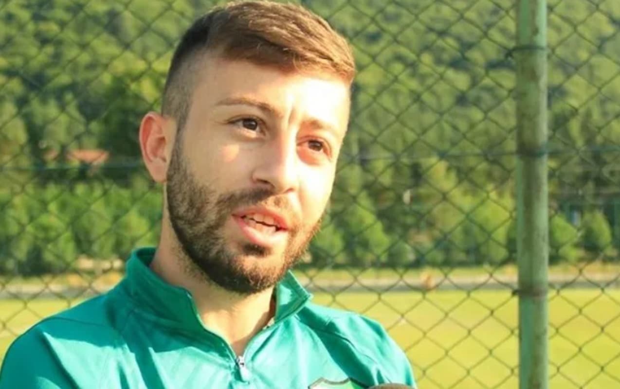 Futbolçuya silahlı hücum – Vəziyyəti ağırdır Futbolçuya silahlı hücum – Vəziyyəti ağırdır