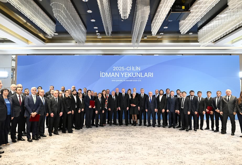 Prezident ilin idman yekunlarına həsr olunan mərasimdə… Prezident ilin idman yekunlarına həsr olunan mərasimdə…