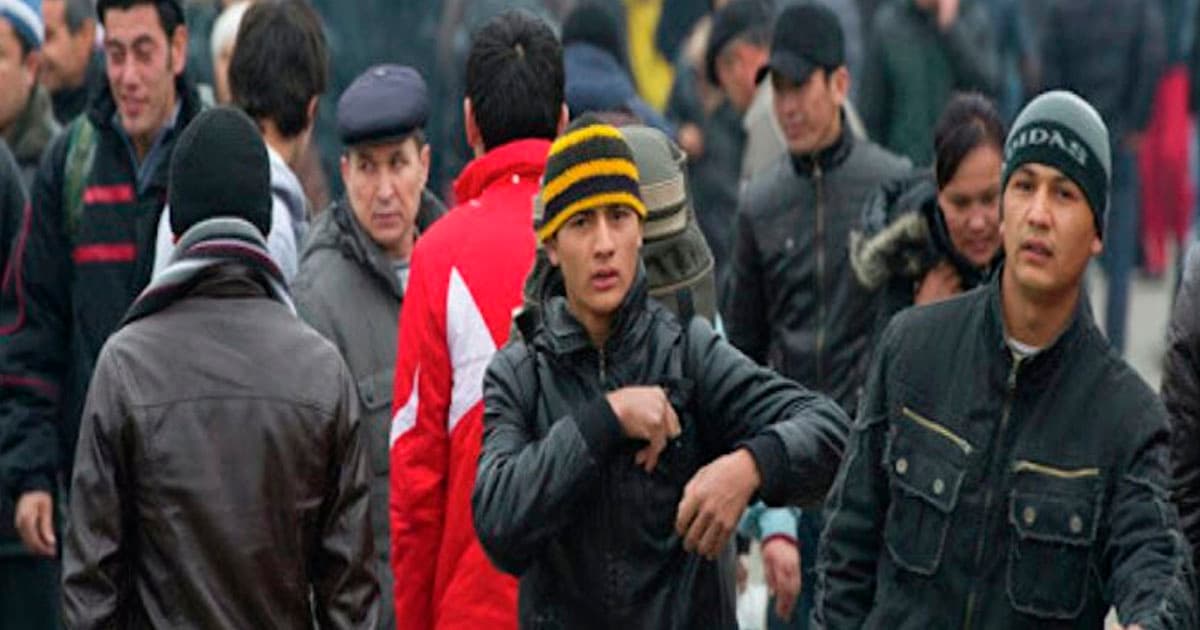 Rusiyada azərbaycanlı miqrantlar zorla müharibəyə cəlb olunur Rusiyada azərbaycanlı miqrantlar zorla müharibəyə cəlb olunur