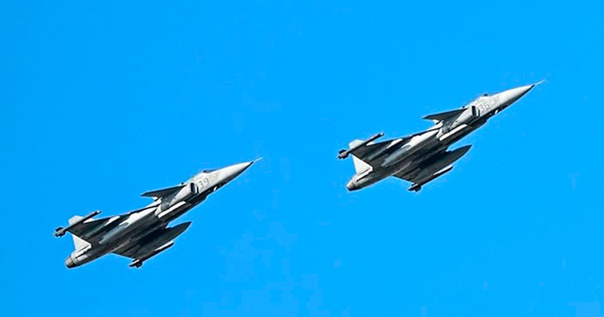İsveçrə Ukraynaya Gripen döyüş təyyarələri göndərəcək İsveçrə Ukraynaya Gripen döyüş təyyarələri göndərəcək