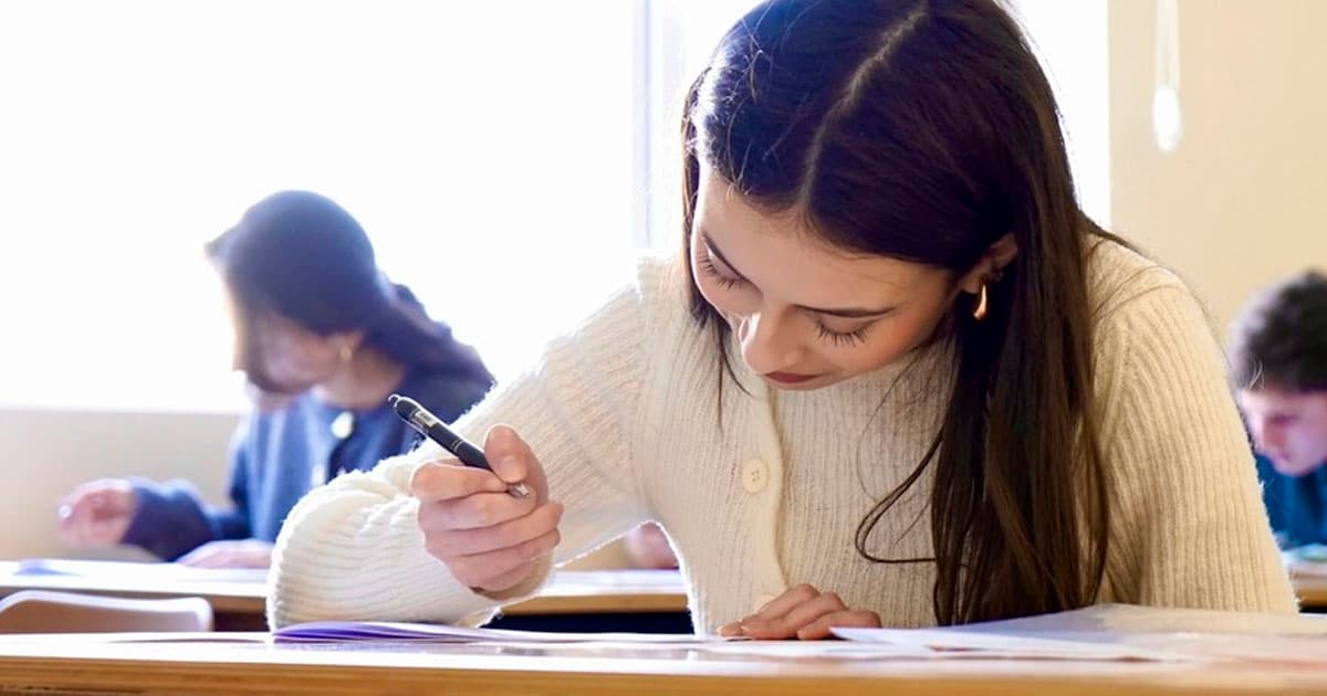 İmtahanda 8 nəfər 300 bal topladı İmtahanda 8 nəfər 300 bal topladı