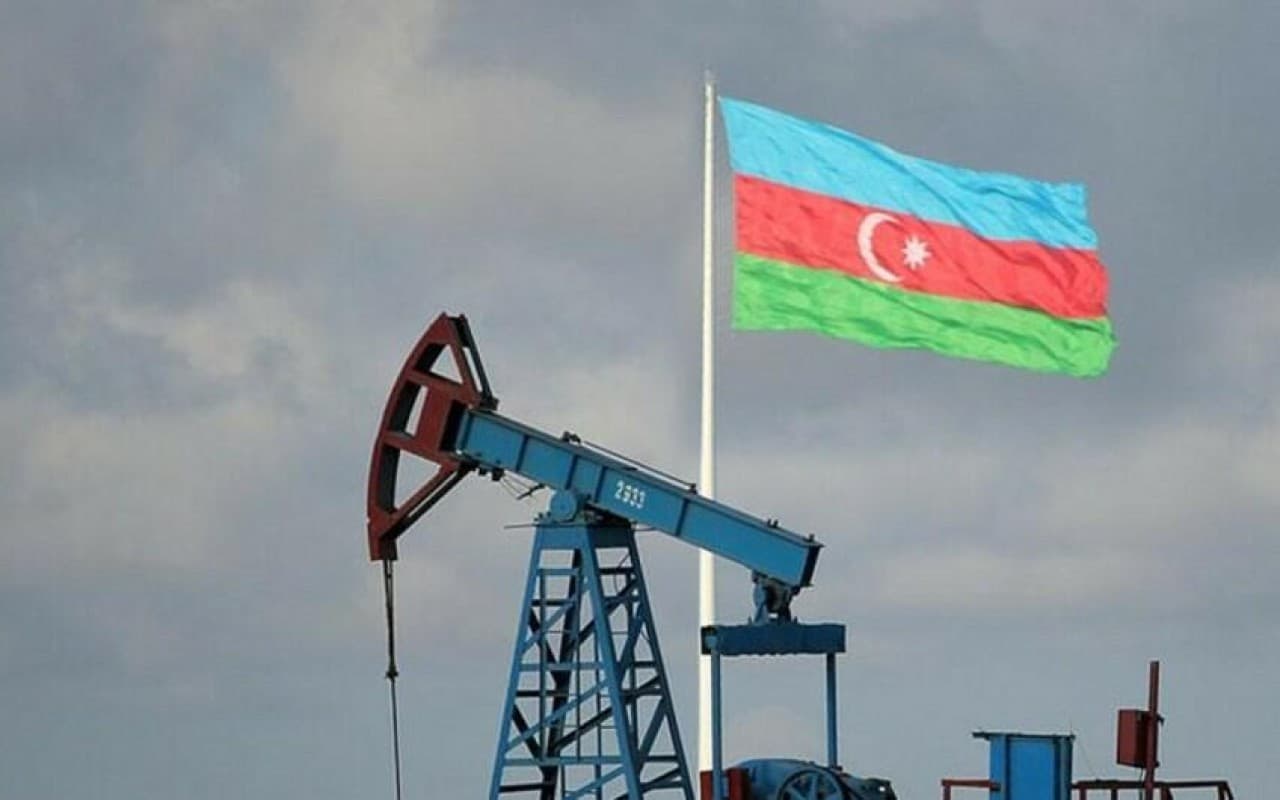 Dünya birjalarında neft çökdü: Manatın taleyini nə gözləyir? Dünya birjalarında neft çökdü: Manatın taleyini nə gözləyir?
