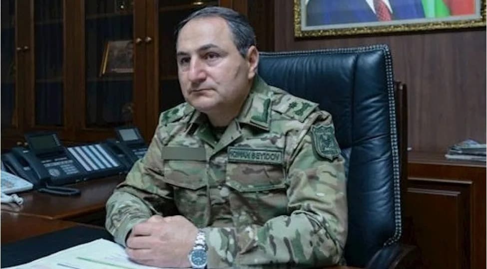 Kənan Seyidovun şəhid ailəsi ilə MARAQLI GÖRÜNTÜLƏRİ - VİDEO Kənan Seyidovun şəhid ailəsi ilə MARAQLI GÖRÜNTÜLƏRİ - VİDEO