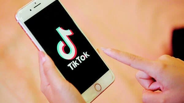 Tiktokda küçə söyüşləri söyən qadınla bağlı qərar Tiktokda küçə söyüşləri söyən qadınla bağlı qərar