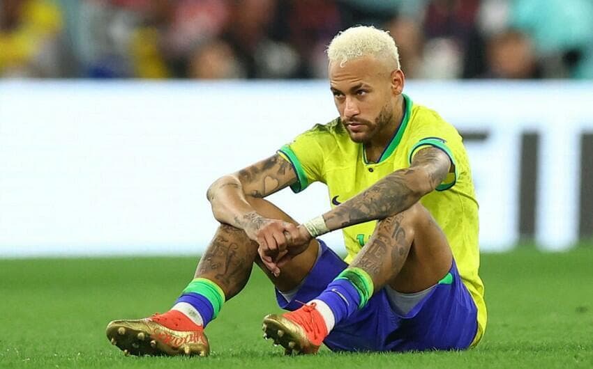 Neymar millidən getdi Neymar millidən getdi