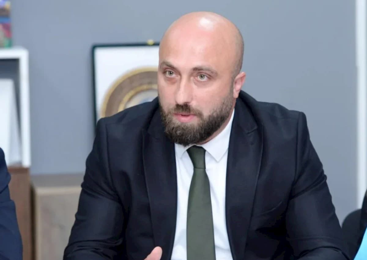 Ayaz Mustafayev "Space TV" ilə bağlı yayılan məlumatlara münasibət bildirib Ayaz Mustafayev "Space TV" ilə bağlı yayılan məlumatlara münasibət bildirib