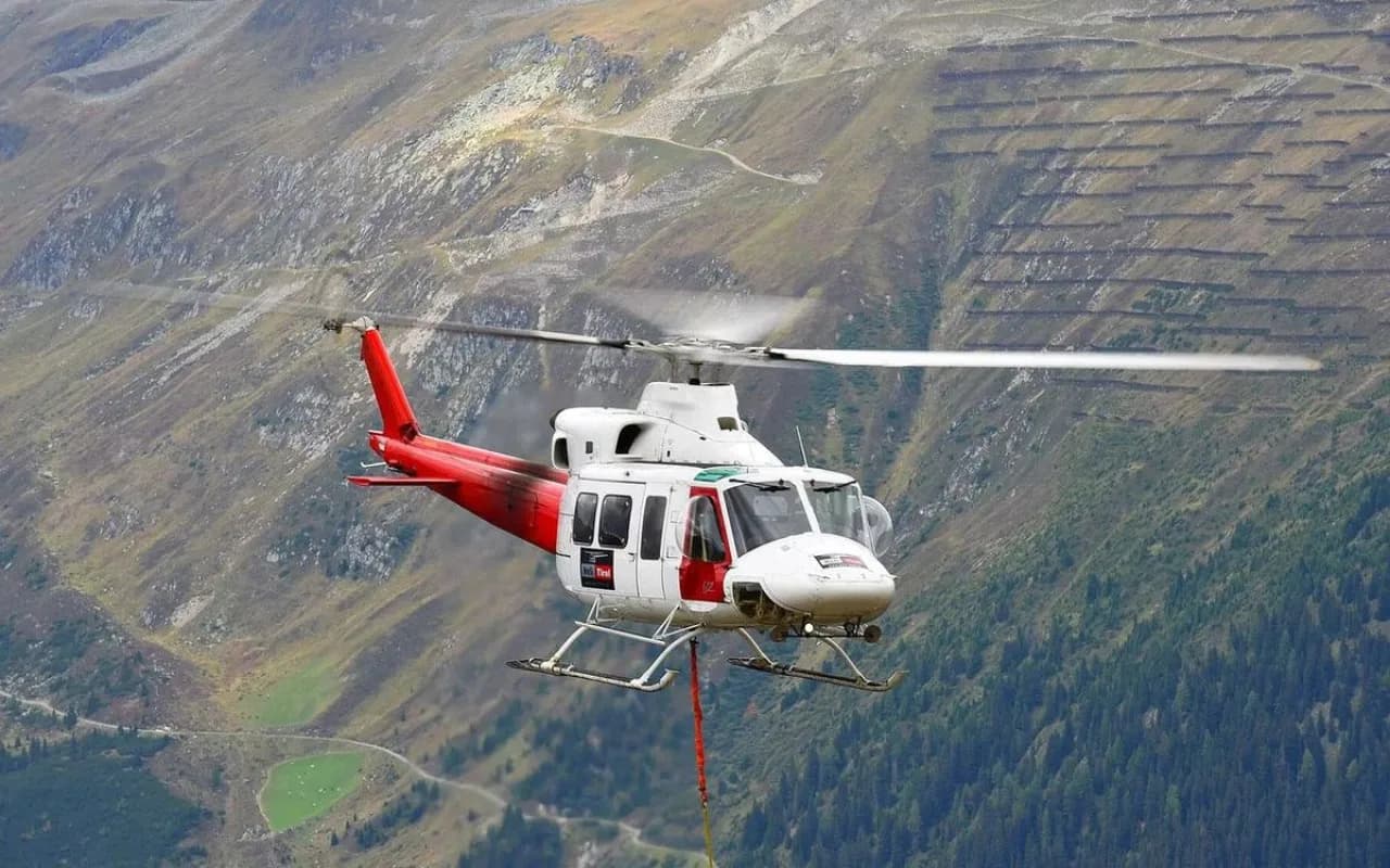 Dəhşətli helikopter qəzası: Dövlət rəsmiləri daxil 7 nəfər həlak oldu - Bu ölkədə Dəhşətli helikopter qəzası: Dövlət rəsmiləri daxil 7 nəfər həlak oldu - Bu ölkədə