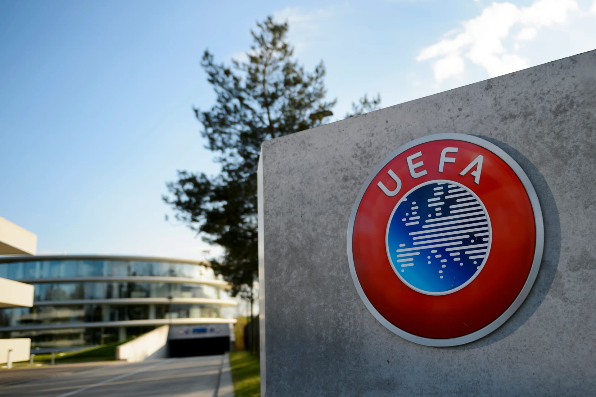 UEFA-nın 55 üzvü FİFA yarışlarını boykot edir UEFA-nın 55 üzvü FİFA yarışlarını boykot edir