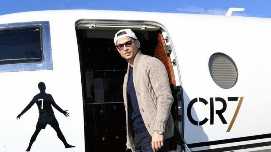 Ronaldo onunla gələn həftə nikaha daxil olacaq Ronaldo onunla gələn həftə nikaha daxil olacaq