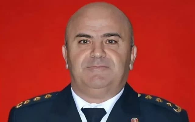 Azərbaycanda polkovnik qəfil vəfat etdi Azərbaycanda polkovnik qəfil vəfat etdi