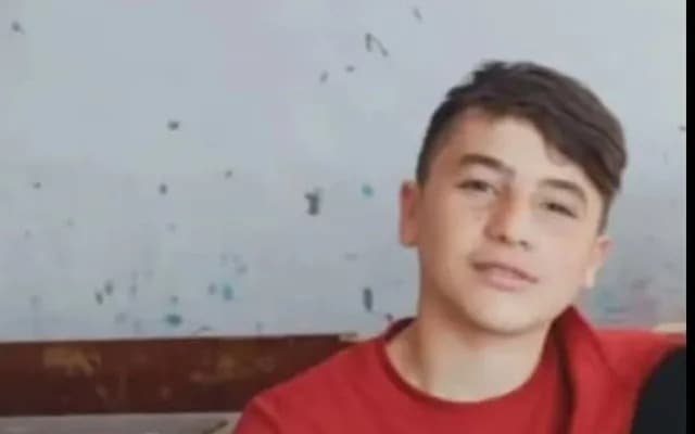 Əmisi ilə birgə dənizdə batan Həsənin FOTOSU Əmisi ilə birgə dənizdə batan Həsənin FOTOSU