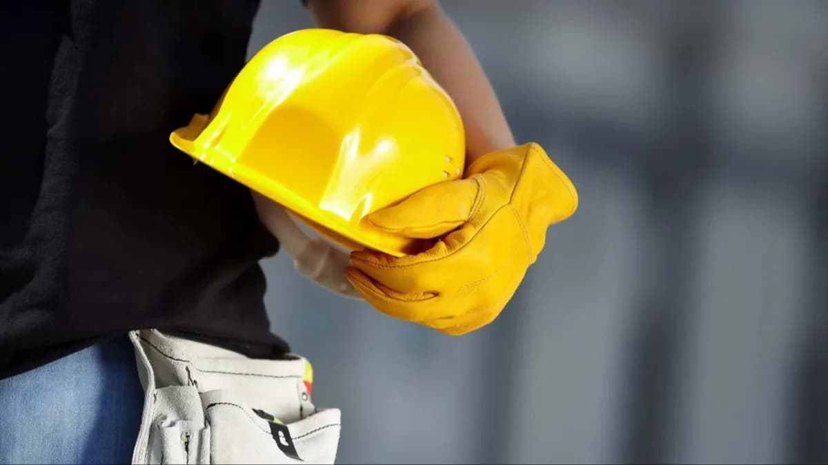 Paytaxtda usta iş yerində öldü Paytaxtda usta iş yerində öldü