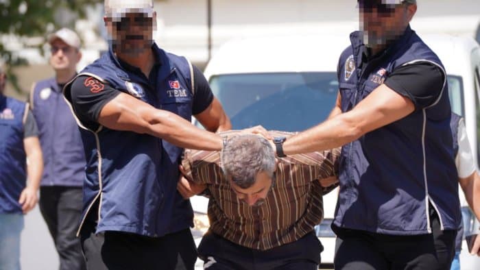 15 iyulda Ərdoğana qarşı sui-qəsddə iştirak edən şəxs tutuldu 15 iyulda Ərdoğana qarşı sui-qəsddə iştirak edən şəxs tutuldu