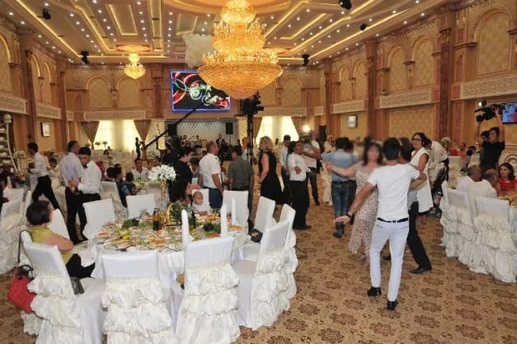 Ağdamda toyda rəqs DAVASI: dayıya cinayət işi açıldı Ağdamda toyda rəqs DAVASI: dayıya cinayət işi açıldı