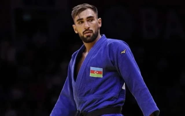 Olimpiya çempionunun atası vəfat etdi - FOTO Olimpiya çempionunun atası vəfat etdi - FOTO