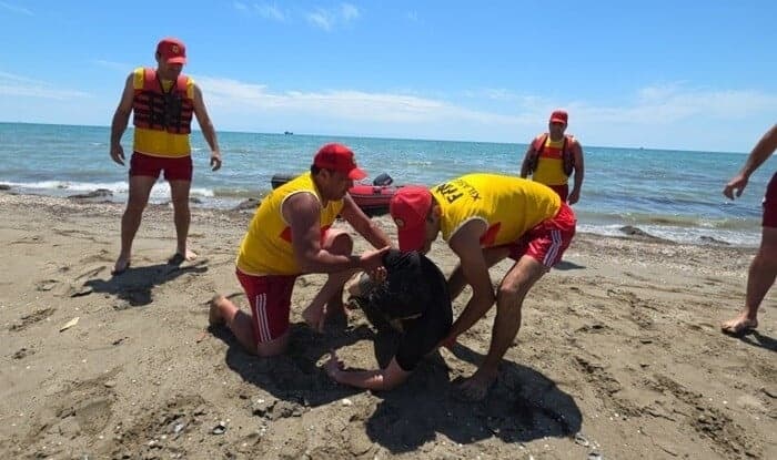 Pirşağıda batan 16 yaşlı oğlanın meyiti tapıldı Pirşağıda batan 16 yaşlı oğlanın meyiti tapıldı