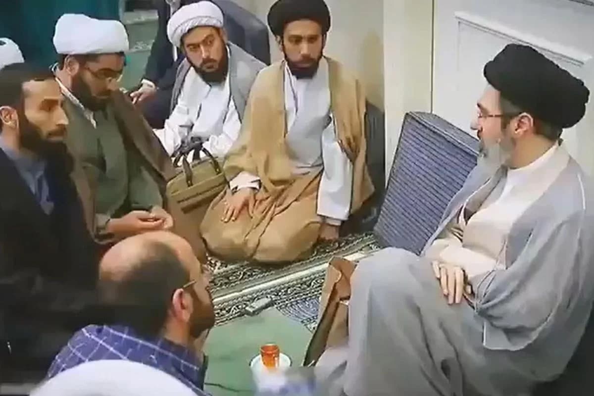 TƏCİLİ: Xameneinin SON GÖRÜNTÜLƏRİ ortalığı qarışdırdı - VİDEO TƏCİLİ: Xameneinin SON GÖRÜNTÜLƏRİ ortalığı qarışdırdı - VİDEO