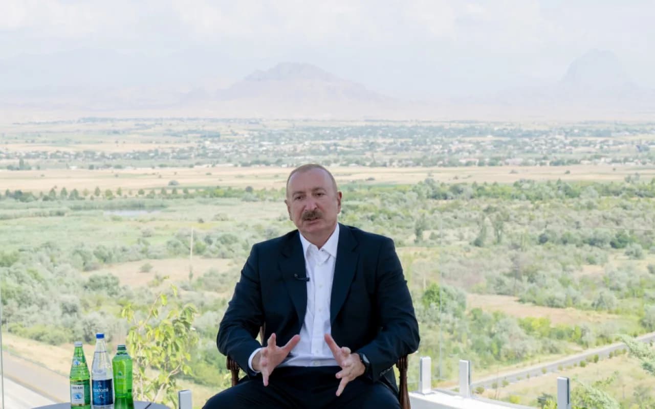 “Azərbaycandan İrana ikinci dəmir yolu xətti açılacaq” - VİDEO “Azərbaycandan İrana ikinci dəmir yolu xətti açılacaq” - VİDEO