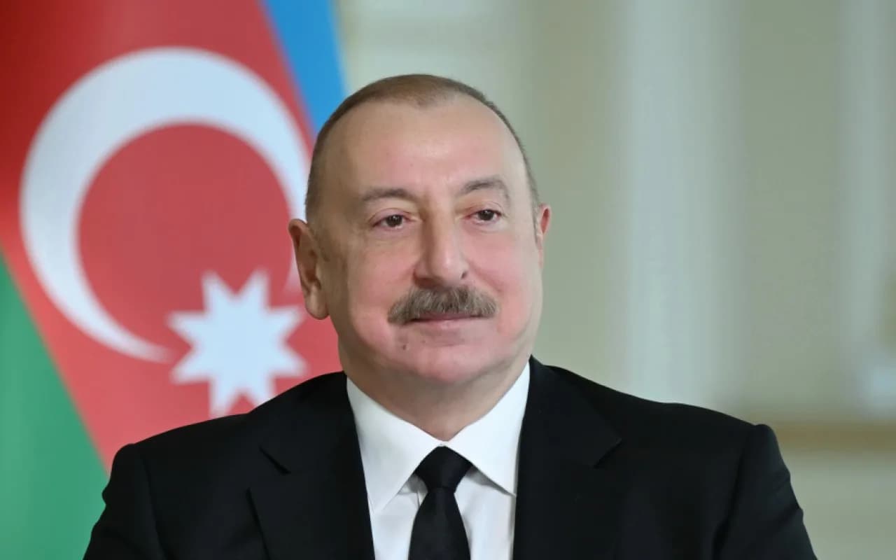 Prezidentin sosial şəbəkə hesablarında Naxçıvanda Heydər Əliyevlə bağlı dediyi fikirlər paylaşıldı Prezidentin sosial şəbəkə hesablarında Naxçıvanda Heydər Əliyevlə bağlı dediyi fikirlər paylaşıldı