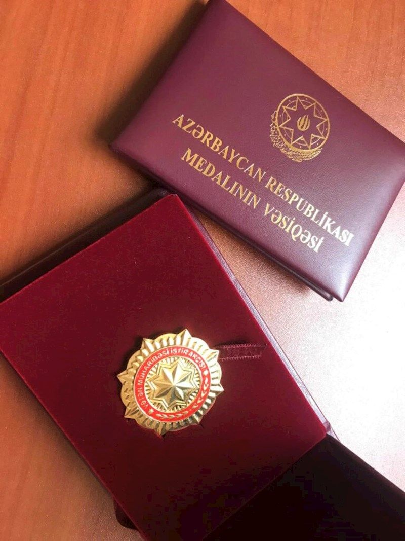 Tofiq Yaqublunun oğluna medal verildi - FOTO Tofiq Yaqublunun oğluna medal verildi - FOTO