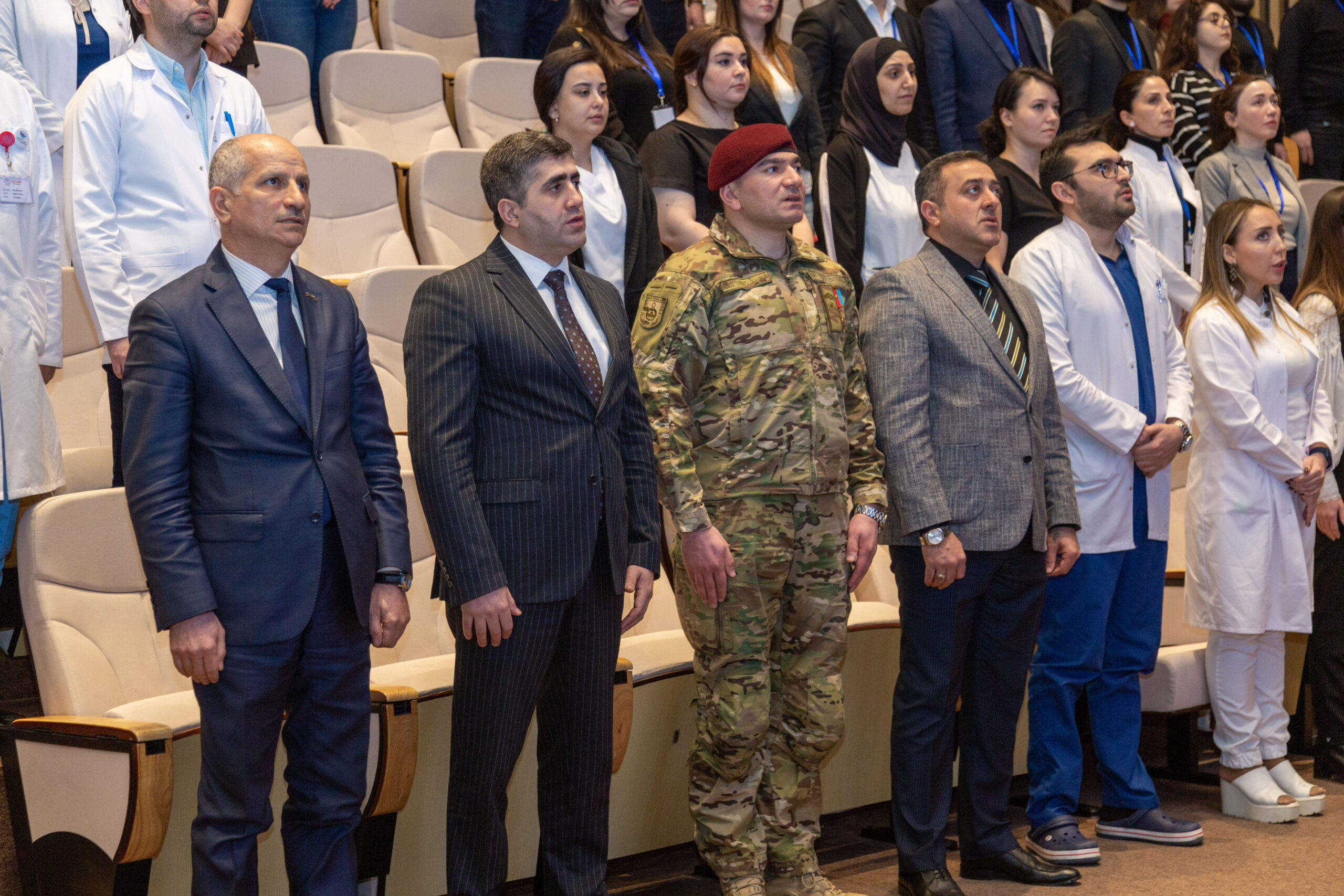 Xocalı anım mərasimi Yeni Klinika