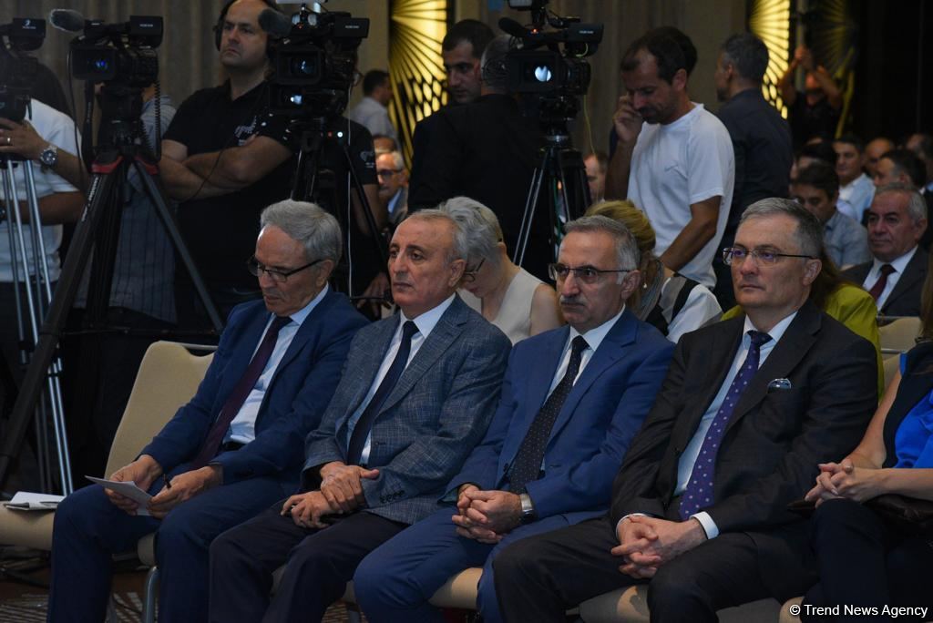 Milli Mətbuatın 148 illiyinə həsr olunmuş konfrans keçirilir (FOTO)