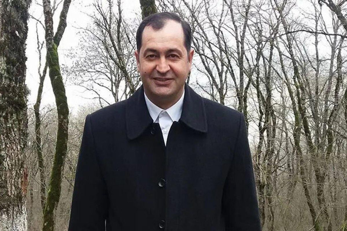 İcra başçısının qardaşı oğluna hökm oxundu İcra başçısının qardaşı oğluna hökm oxundu