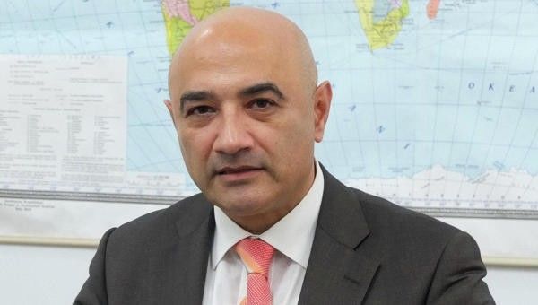Tofiq Abbasov canlı efirdə Pənah Hüseyni döydü - Video