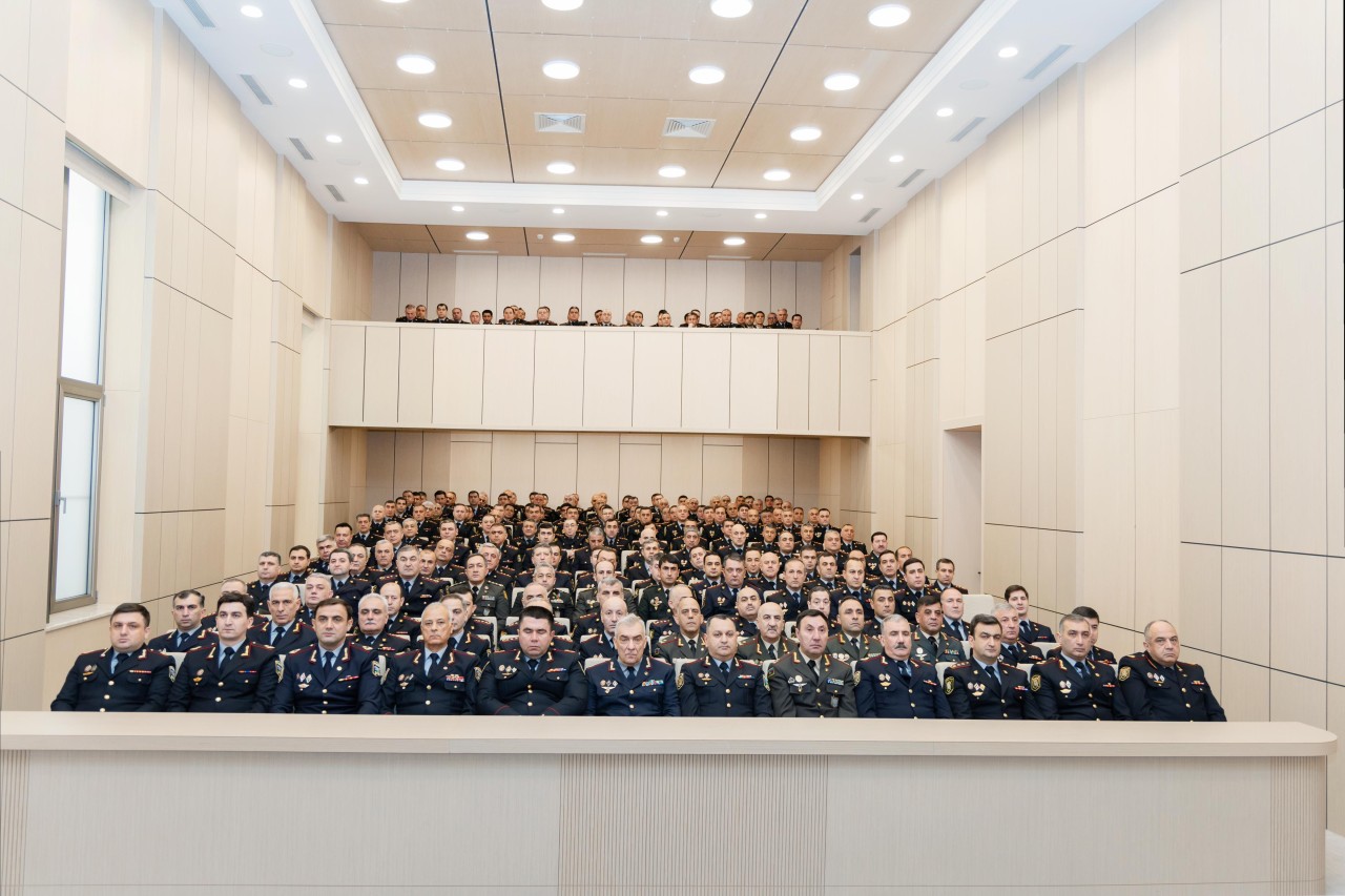 Daxili İşlər Nazirliyində Kollegiya iclası keçirildi - FOTO Daxili İşlər Nazirliyində Kollegiya iclası keçirildi - FOTO