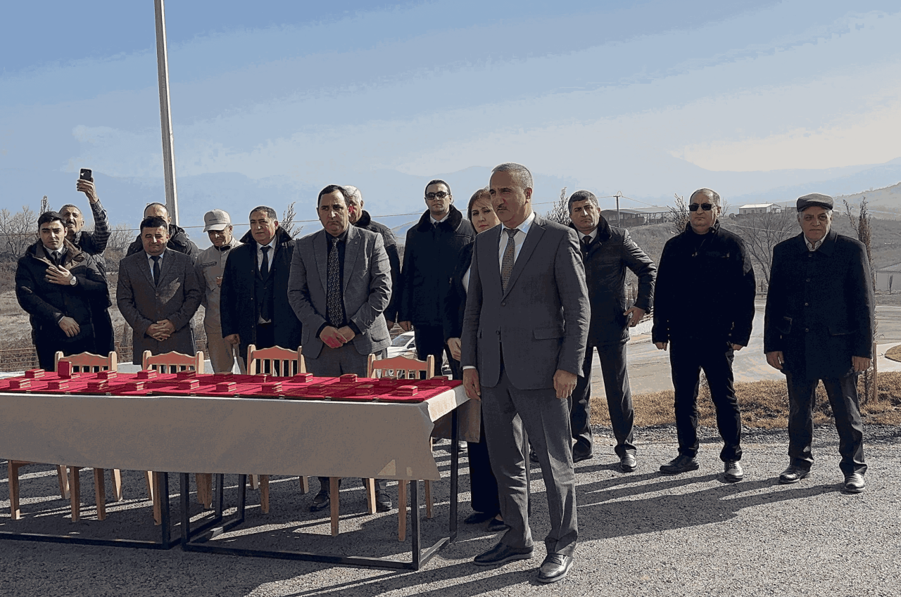 Köç karvanı Xocalı rayonunun Ballıca kəndinə çatıb - FOTOLAR Köç karvanı Xocalı rayonunun Ballıca kəndinə çatıb - FOTOLAR