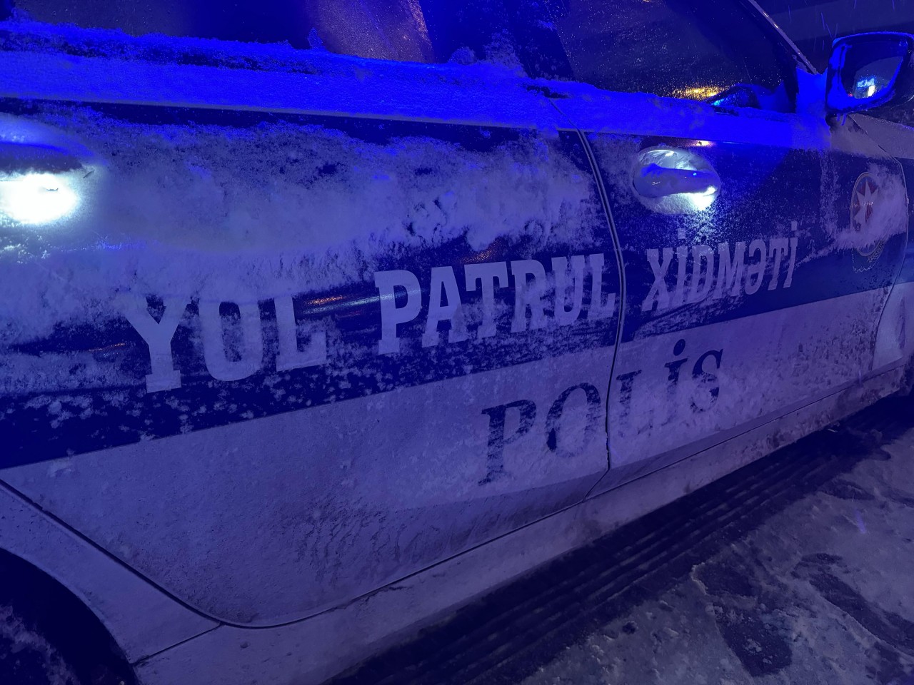 Polis əməkdaşları gecə saatlarında fasiləsiz xidmət aparıb - FOTOLAR Polis əməkdaşları gecə saatlarında fasiləsiz xidmət aparıb - FOTOLAR
